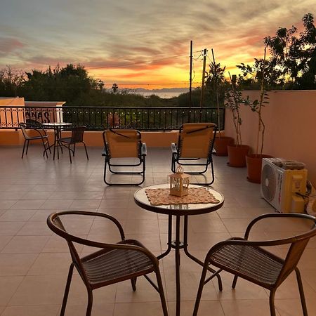 Tres Iguanas Apart Hotel - New, Cozy & Spacious Flats, Short Walk To Beach Loreto  Eksteriør billede