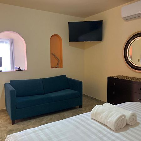 Tres Iguanas Apart Hotel - New, Cozy & Spacious Flats, Short Walk To Beach Loreto  Eksteriør billede