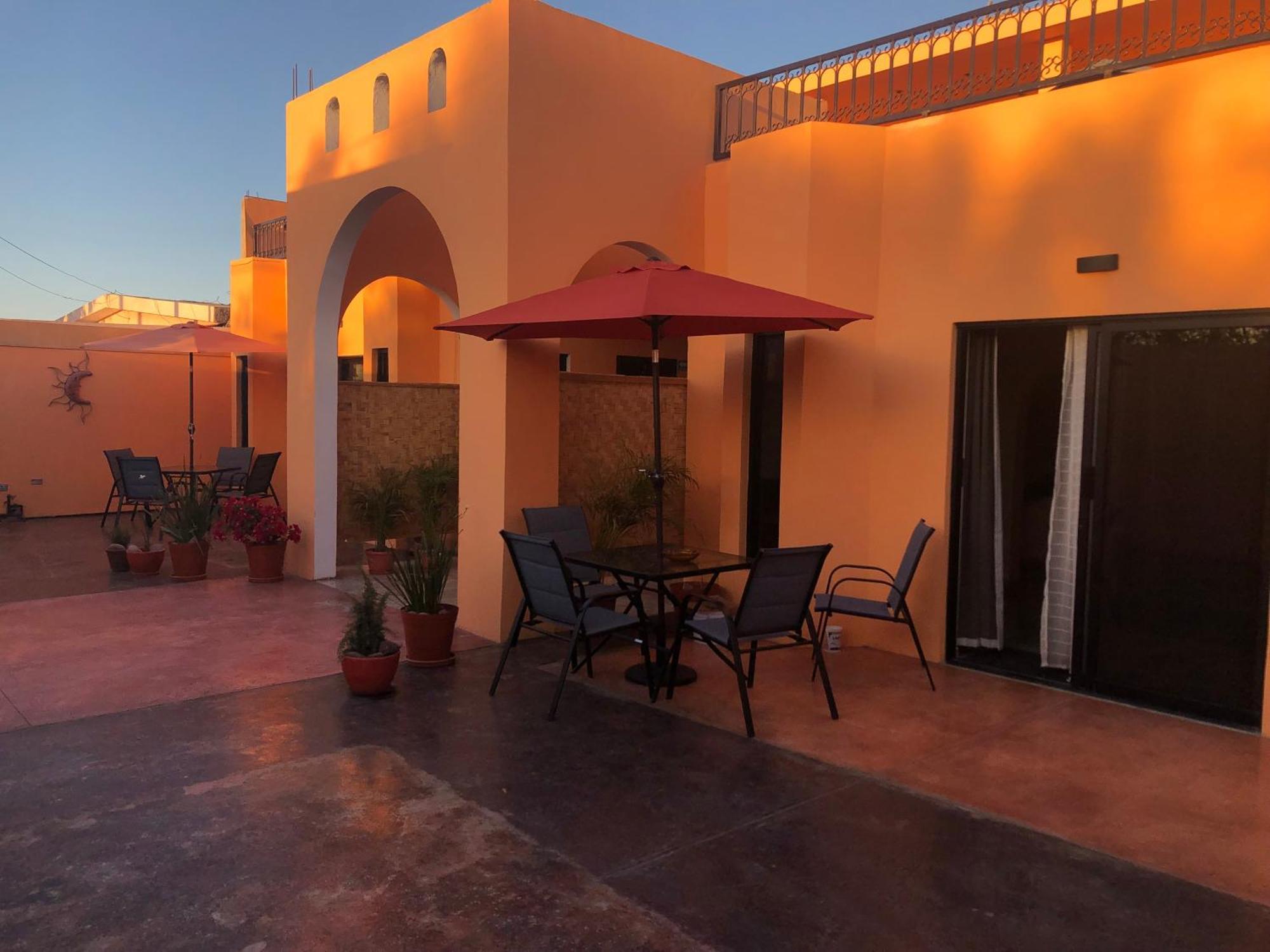 Tres Iguanas Apart Hotel - New, Cozy & Spacious Flats, Short Walk To Beach Loreto  Eksteriør billede