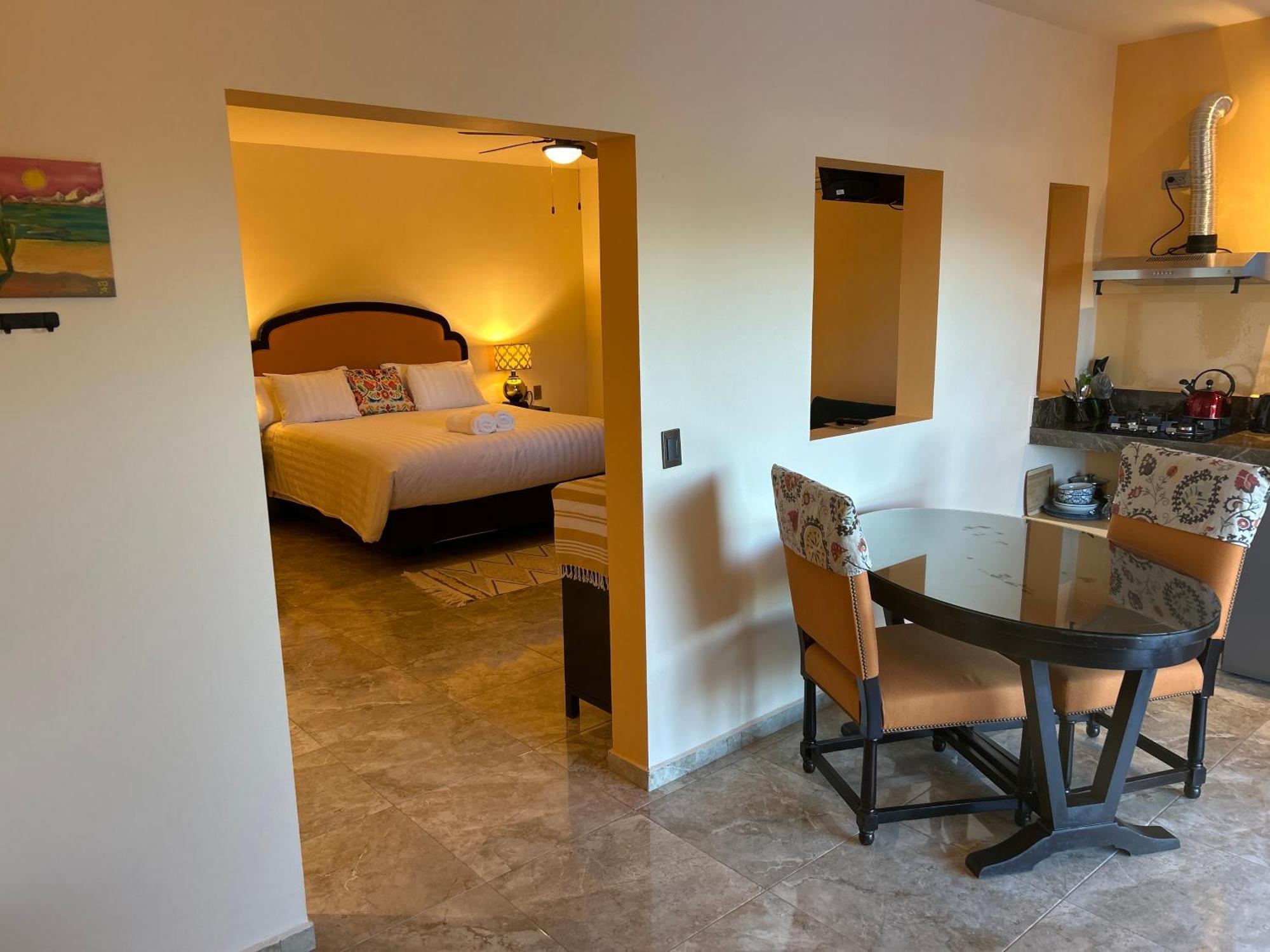 Tres Iguanas Apart Hotel - New, Cozy & Spacious Flats, Short Walk To Beach Loreto  Eksteriør billede